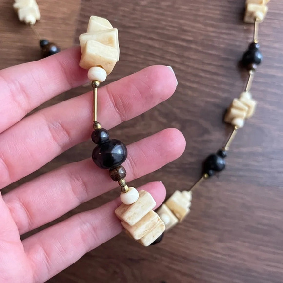 Vintage Necklace - Picture 3 of 3